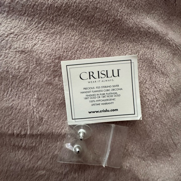 Diamond Stud Earrings Crislu 2ct Silver Cubic Zirconia Gift Box unworn - Picture 11 of 12